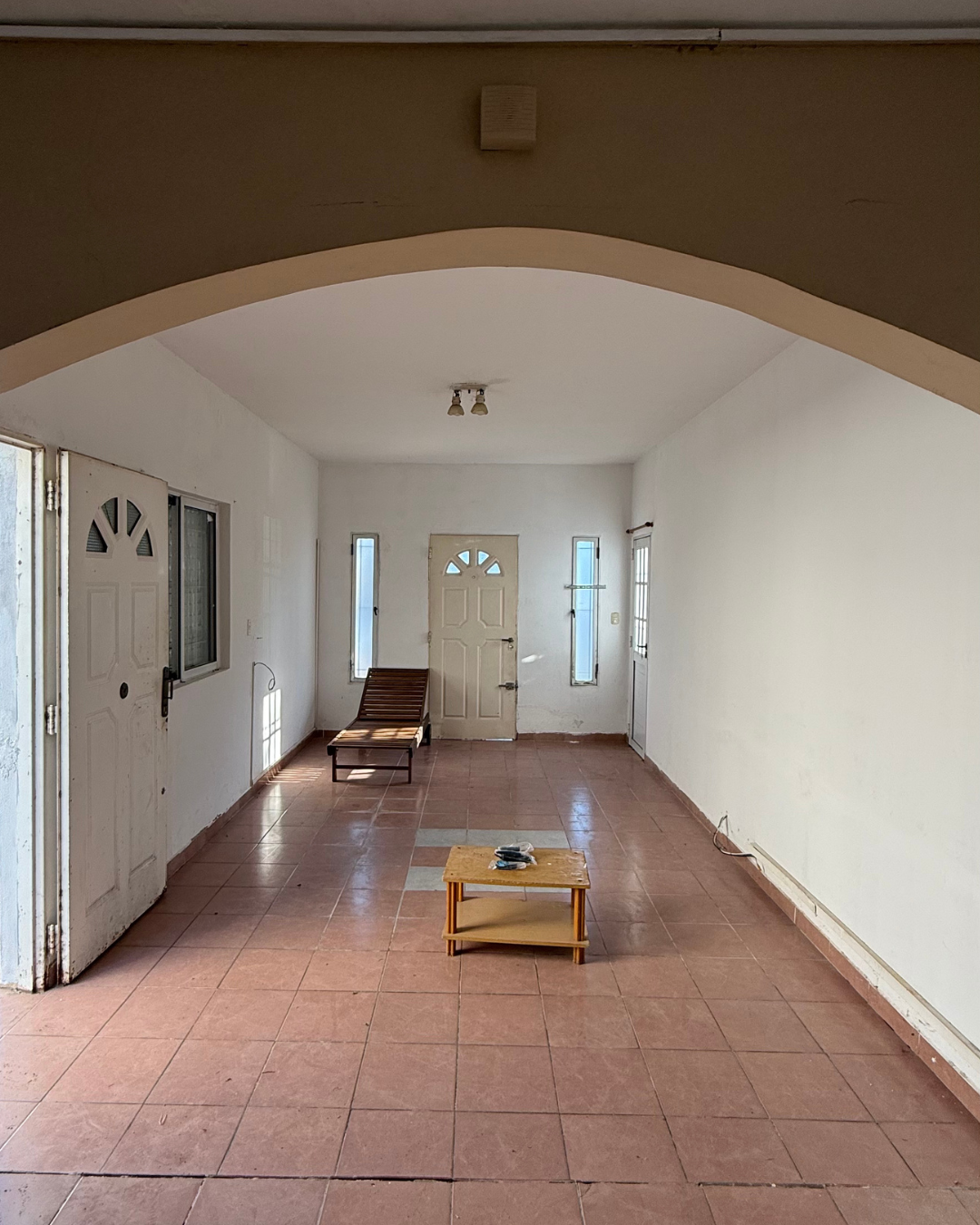 Casa + Galpón