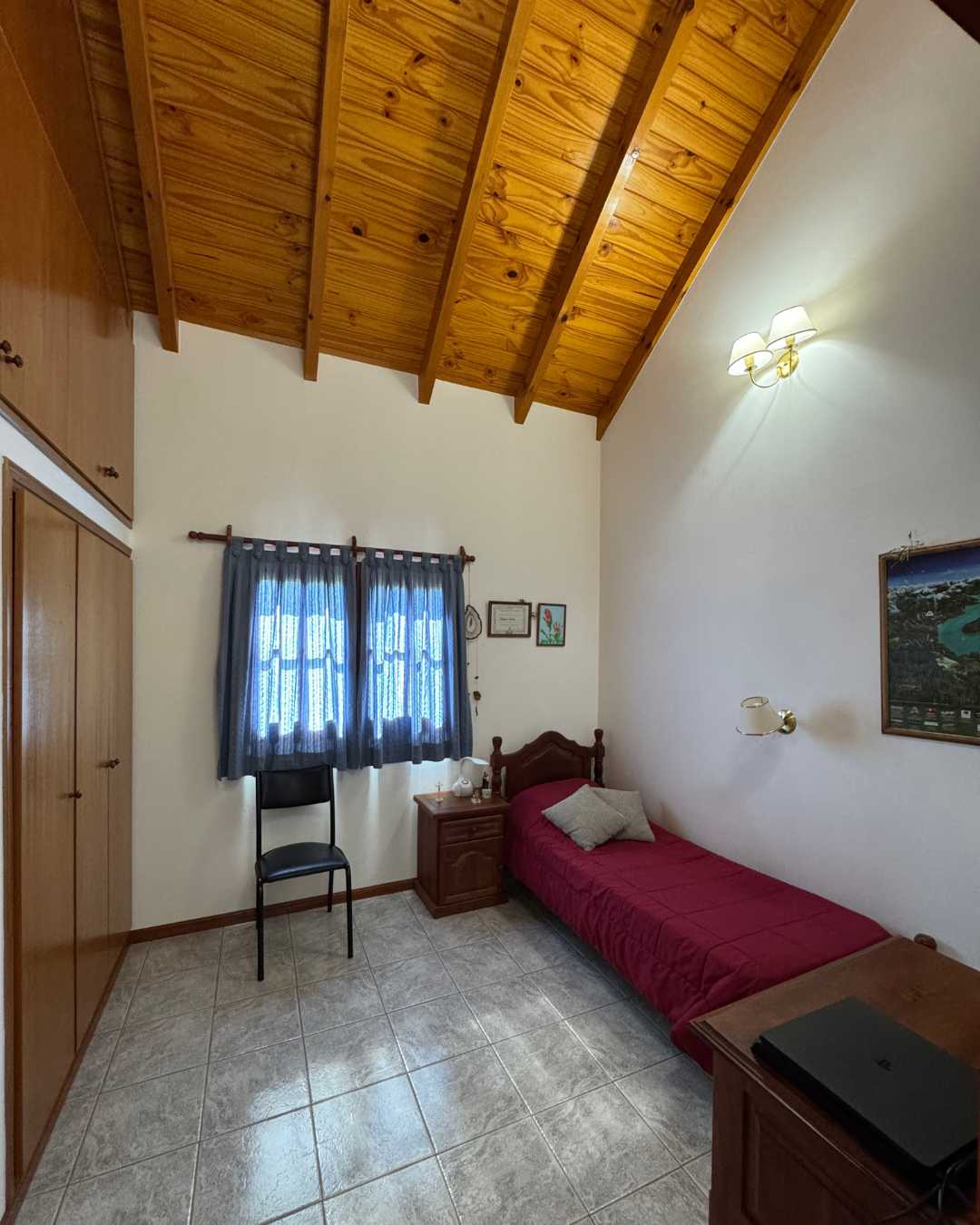 Casa con local al frente